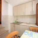 By The Sea - 7875 * 茨雷斯